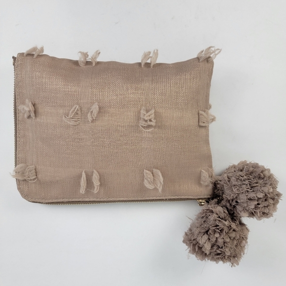 Deux Lux clutch with decorative poms - Picture 3 of 10